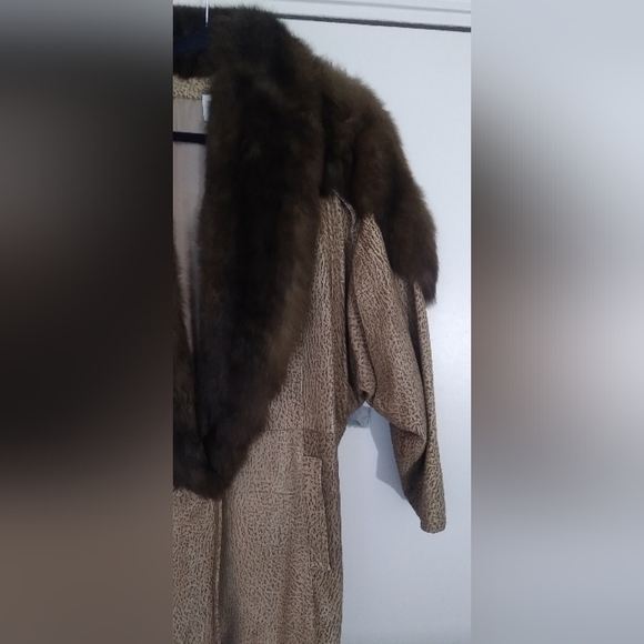 🦊 Vintage Leather Coat with Real Mink Fur Collar - Picture 5 of 11